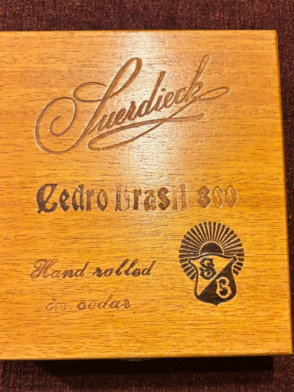 Vintage Suerdieck Cedro Brasil 800 Solid Cedar Cigar Box - Mid Century Tobaccian